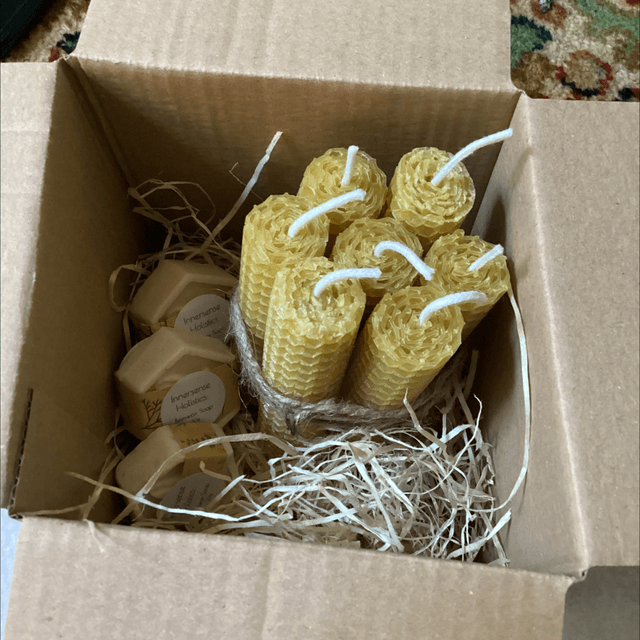 Beeswax candle and mini soap set